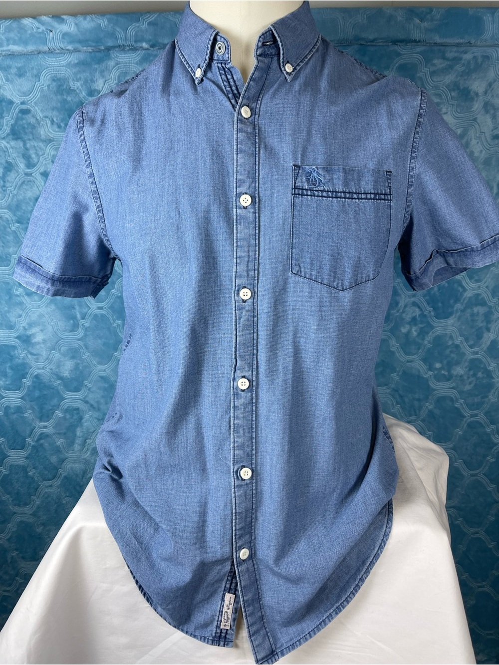 Original Penguin Men's Short-Sleeve Chambray Button-Down Shirt in Light Blue